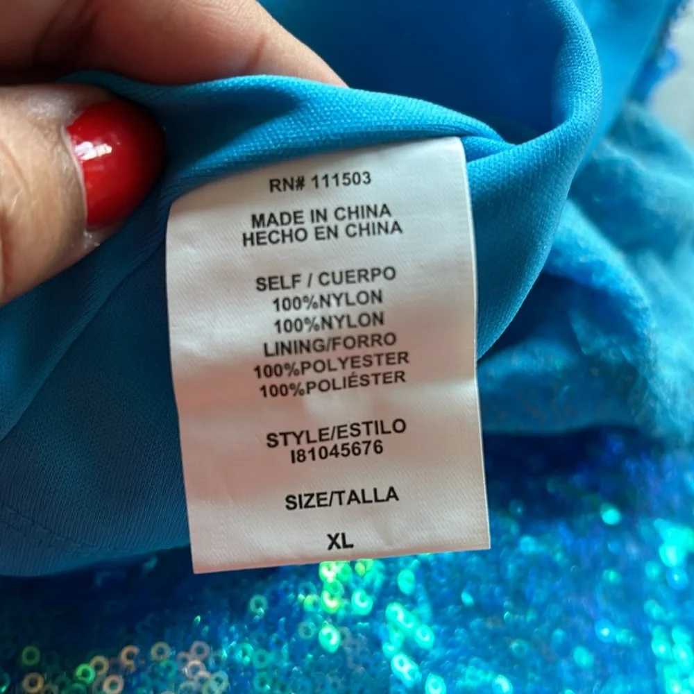 Lily White | Womens Blue Sequin Crop Top w/ Lining & Keyhole Cutout - Size XL - Picture 7 of 12